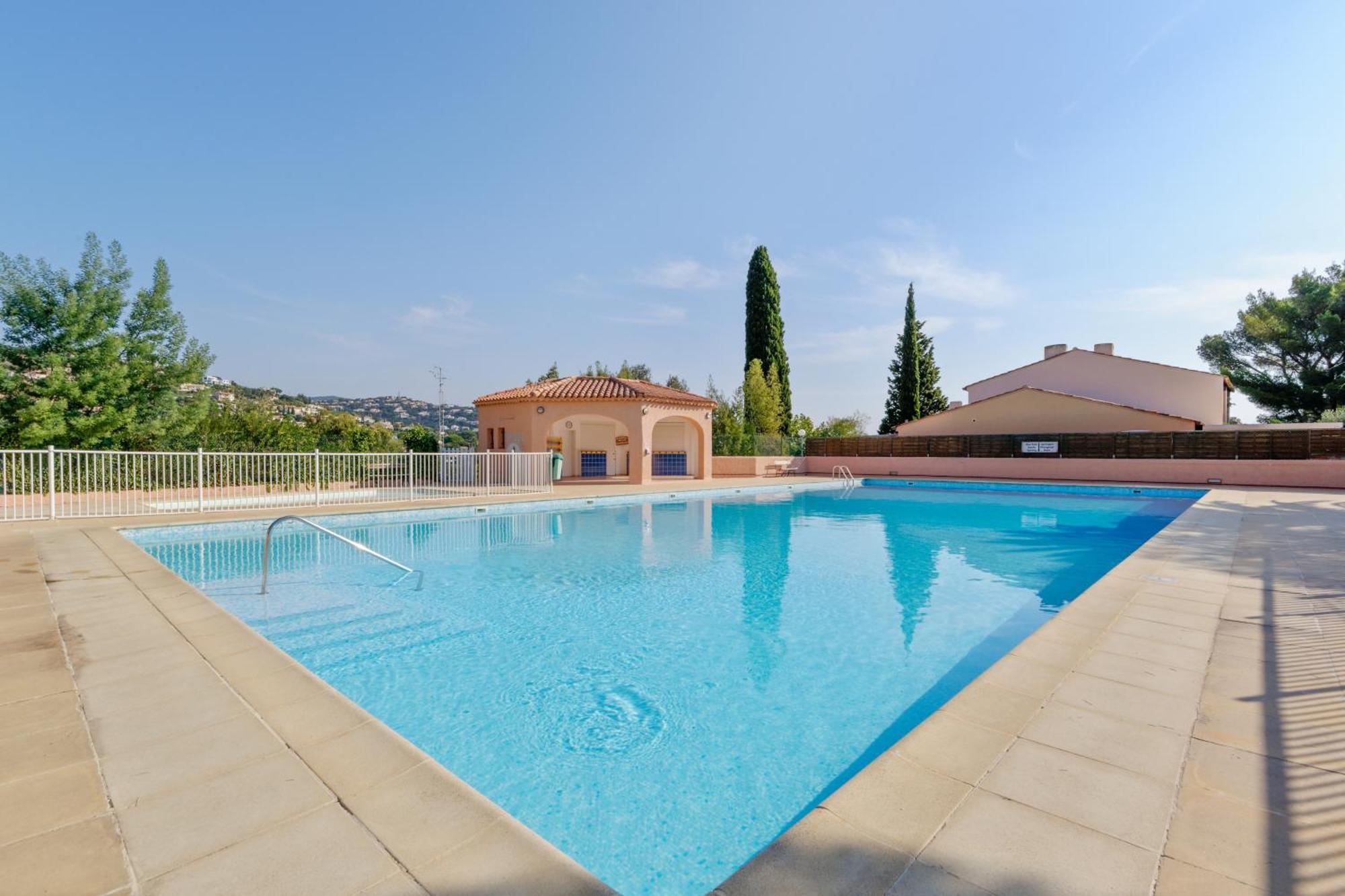 Residence Partenaire Le Domaine De Garlande กาวาแลร์-ซูร์-แมร์ ภายนอก รูปภาพ