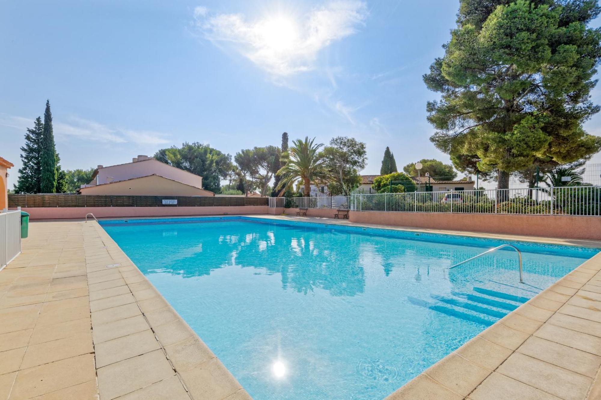Residence Partenaire Le Domaine De Garlande กาวาแลร์-ซูร์-แมร์ ภายนอก รูปภาพ